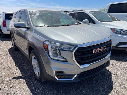 Used 2023 GMC Terrain SLE FWD image 2