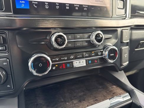 Used 2024 Ford F250 Lariat w/ Chrome Package image 5