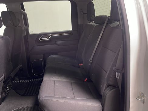 Used 2025 Chevrolet Silverado 2500 LT w/ Convenience Package AWD/4WD image 14