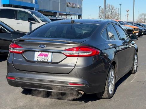 Used 2018 Ford Fusion SE w/ Fusion SE Technology Package image 15