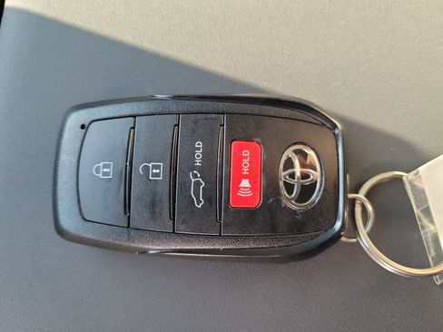 Used 2026 Toyota RAV4 Limited AWD/4WD image 34