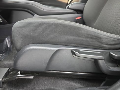 Used 2017 Honda HR-V EX image 27