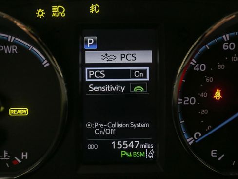 Used 2018 Toyota RAV4 Limited AWD/4WD image 42
