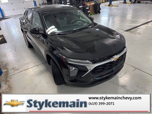 Used 2024 Chevrolet Trax LS w/ LS Convenience Package image 22