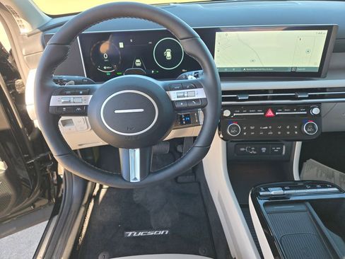 New 2026 Hyundai Tucson Limited image 9