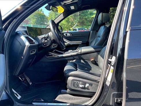 Used 2025 BMW X7 M60i AWD/4WD image 8