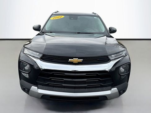 Used 2022 Chevrolet TrailBlazer LT image 2