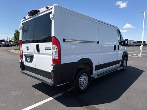 Used 2025 RAM ProMaster 2500 w/ U-Haul Equipment Group FWD image 3