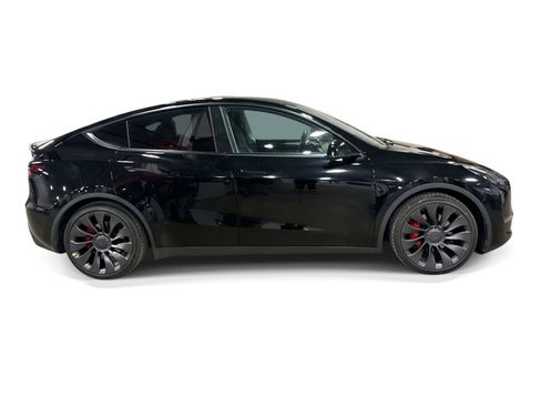 Certified 2022 Tesla Model Y Performance AWD/4WD image 7