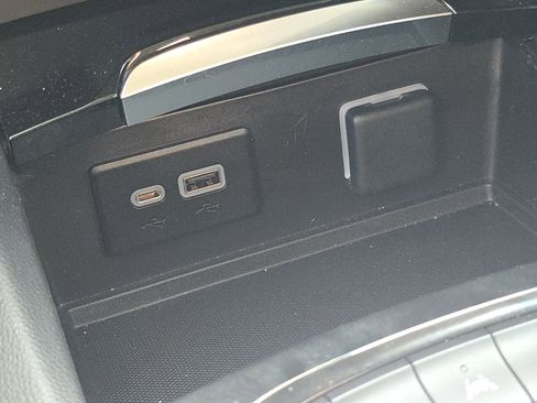 Used 2023 Buick Envision Essence image 13