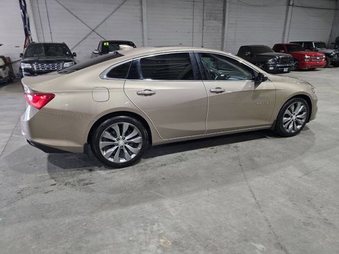 Used 2018 Chevrolet Malibu Premier w/ Premier Sun and Wheel Package image 13