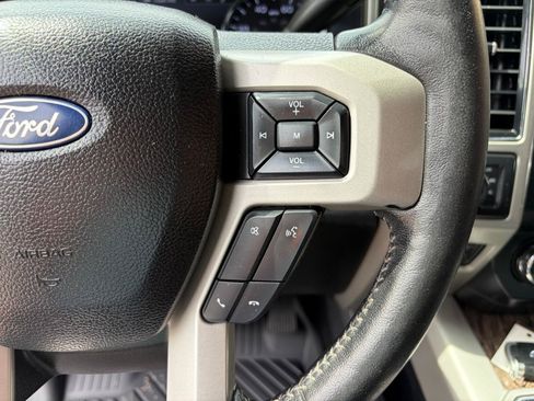Used 2019 Ford F350 Lariat w/ Lariat Ultimate Package AWD/4WD image 19