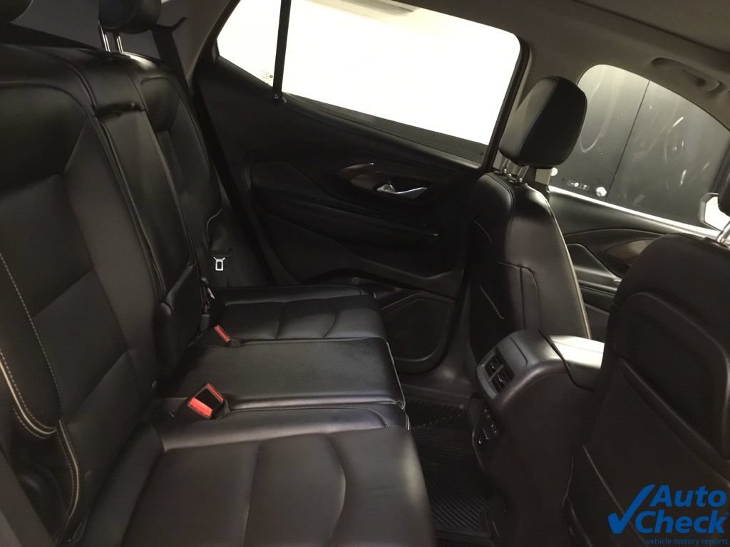 Used 2018 GMC Terrain Denali w/ Advanced Safety Package AWD/4WD image 32