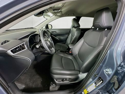 Used 2025 Toyota Corolla Cross XLE image 21