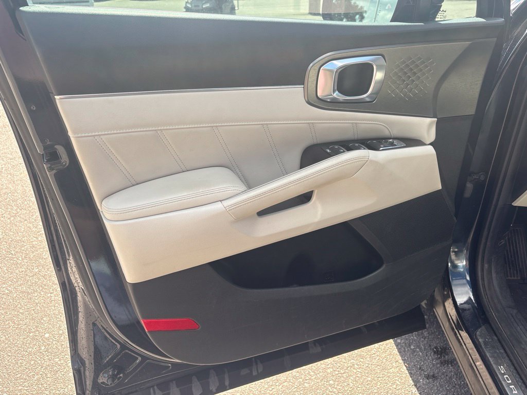 Used 2022 Kia Sorento SX AWD/4WD image 9