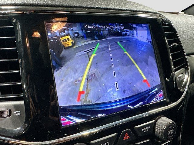 Used 2019 Jeep Grand Cherokee Altitude AWD/4WD image 14