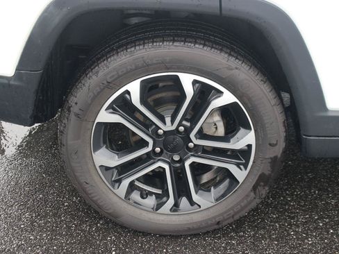 Used 2023 Jeep Compass Limited AWD/4WD image 32