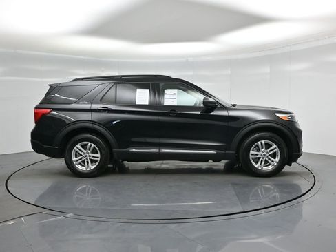 Certified 2024 Ford Explorer XLT w/ Equipment Group 202A image 27