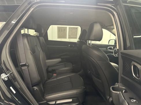 Used 2025 Kia Sorento EX AWD/4WD image 22