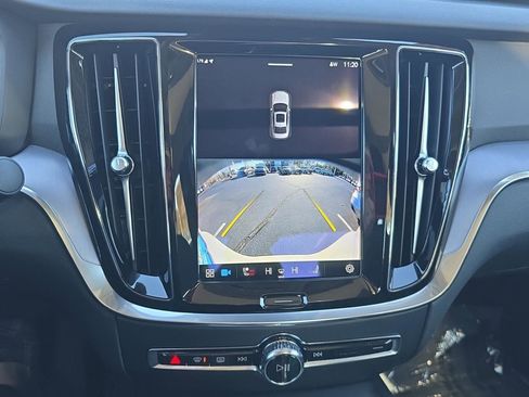 Used 2024 Volvo S60 B5 Core image 18