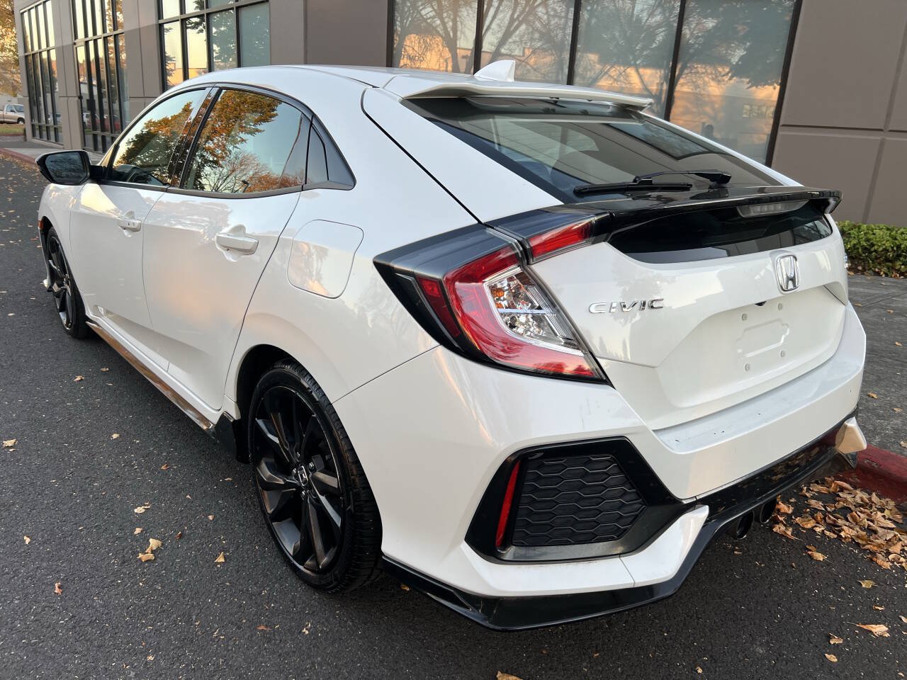 Used 2019 Honda Civic Sport Touring image 5