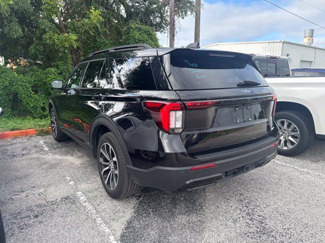 Used 2025 Ford Explorer ST-Line AWD/4WD image 5