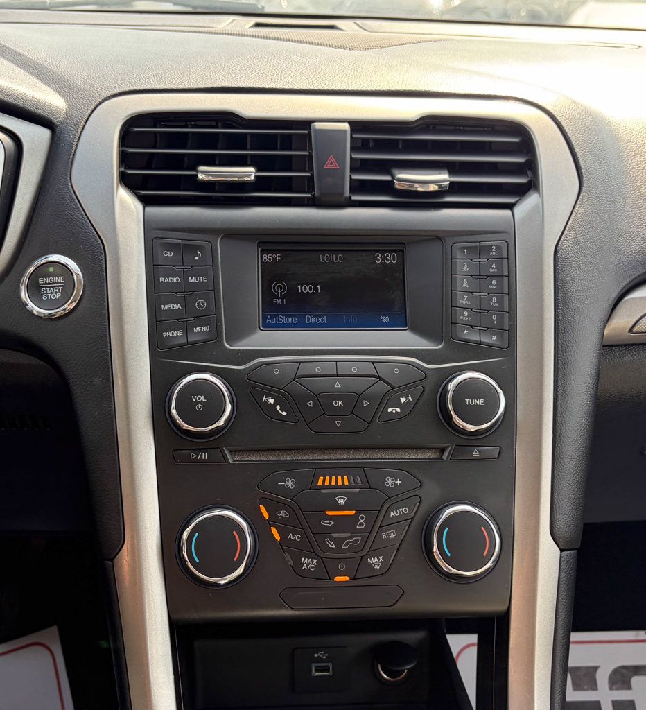 Used 2018 Ford Fusion S FWD image 3