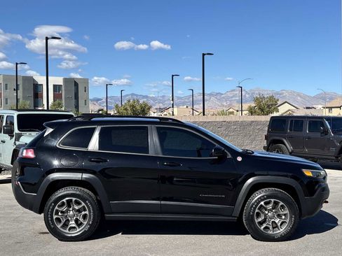 Certified 2022 Jeep Cherokee Trailhawk w/ Comfort/Convenience Group image 10