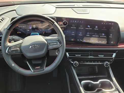 New 2026 Chevrolet Traverse RS image 13