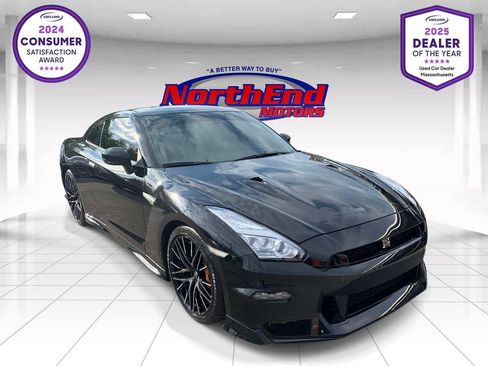 Used 2024 Nissan GT-R Premium w/ Floor Mat Package AWD/4WD image 1