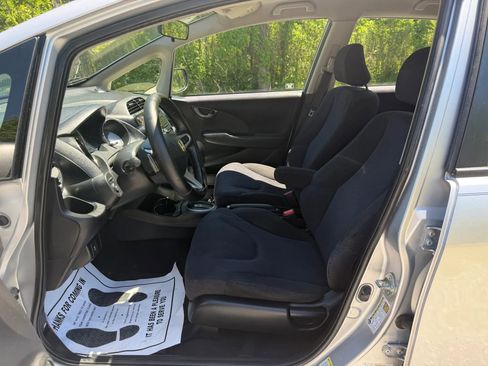 Used 2013 Honda Fit Sport image 17