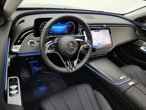 Used 2026 Mercedes-Benz E 450 4MATIC Sedan image 21