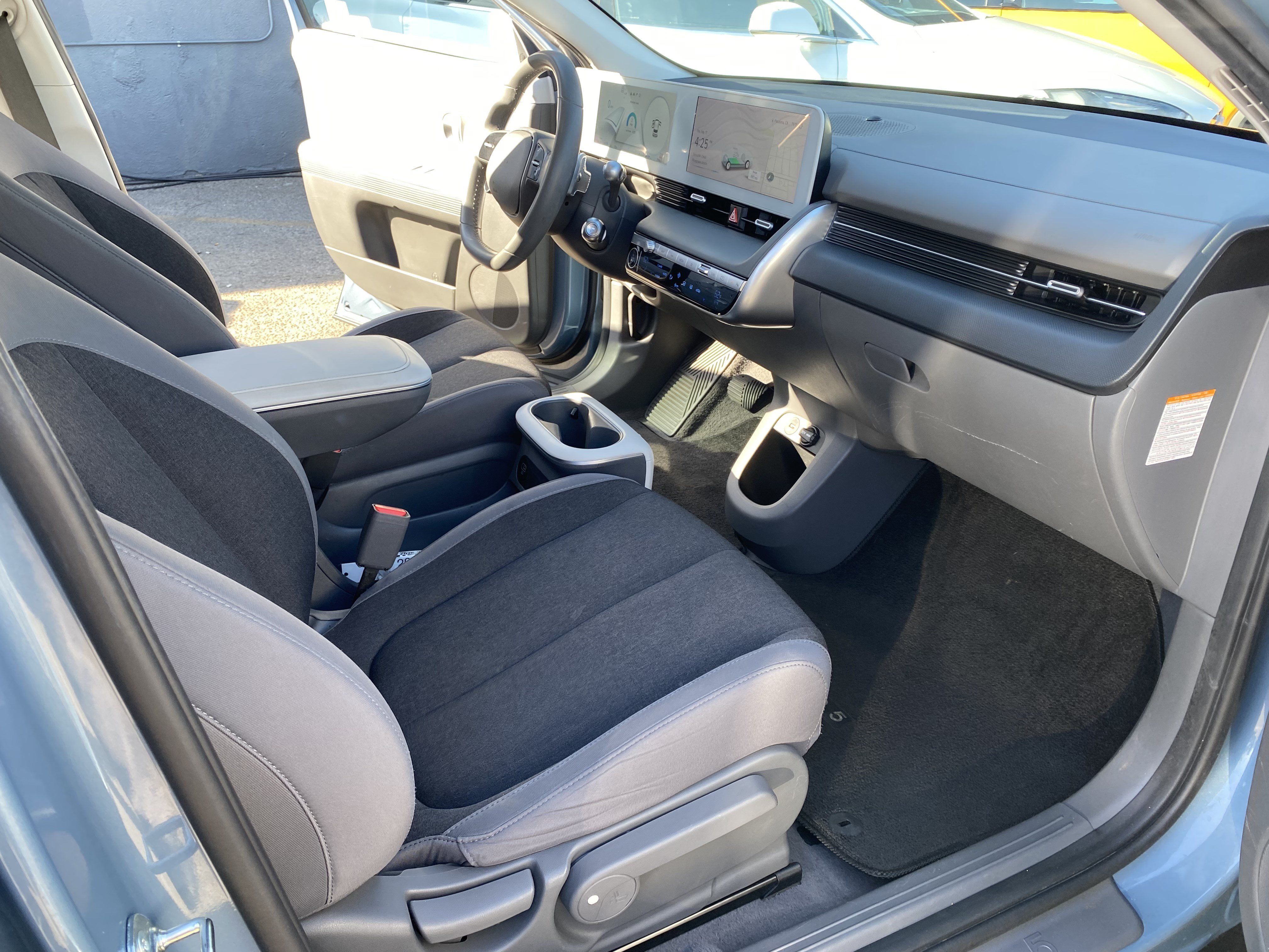 Used 2024 Hyundai Ioniq 5 SE RWD image 21
