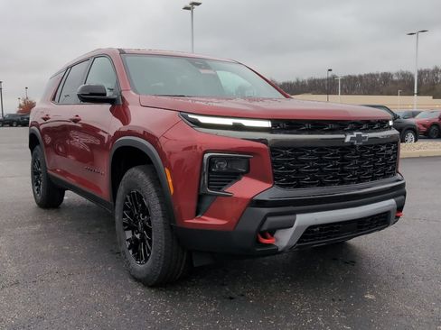 New 2026 Chevrolet Traverse Z71 w/ Enhanced Driving Package image 1