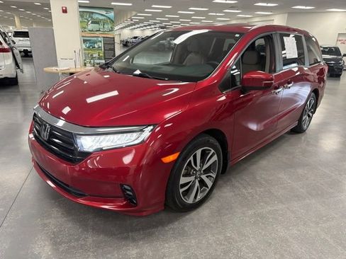 Used 2022 Honda Odyssey Touring image 3