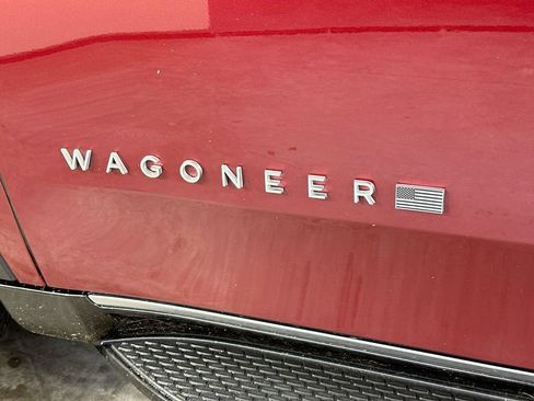 Used 2022 Jeep Wagoneer Series II AWD/4WD image 28