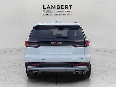 Used 2025 GMC Acadia Elevation image 4