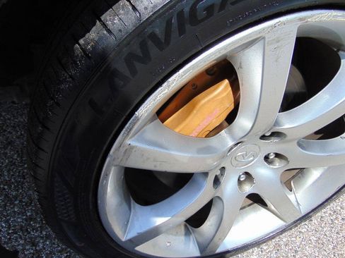 Used 2004 INFINITI G35 Coupe w/ Premium Pkg RWD image 11