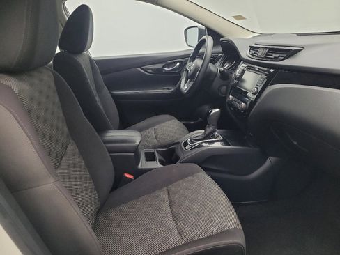 Used 2020 Nissan Rogue Sport SV image 21