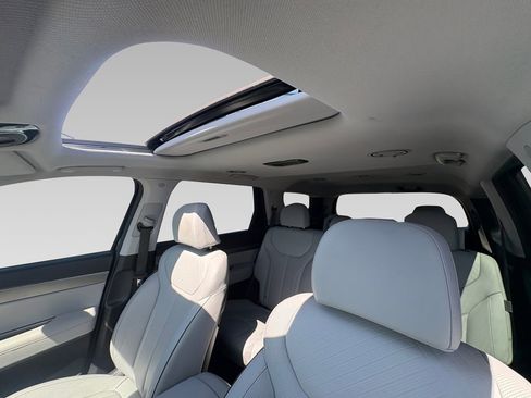 Used 2024 Hyundai Palisade SEL FWD image 8