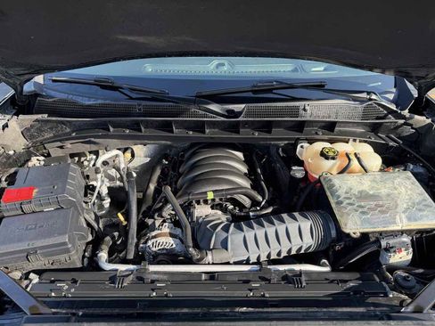 Used 2019 GMC Sierra 1500 AT4 w/ Off Road Performance Package image 40