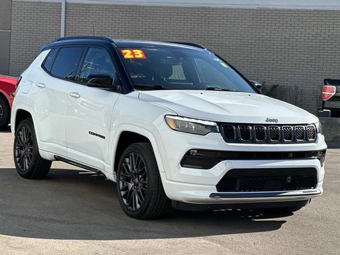 Used 2024 Jeep Compass Limited w/ High Altitude Package AWD/4WD image 8
