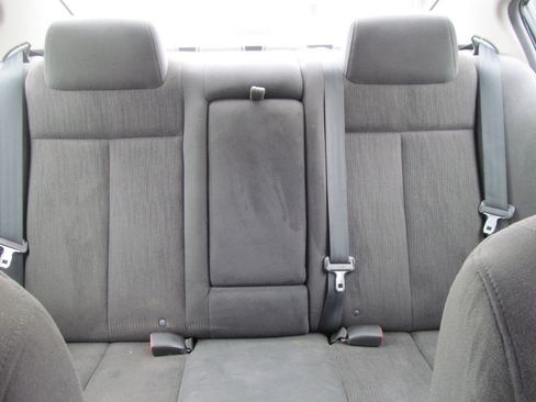 Used 2010 Nissan Altima 2.5 S FWD image 14