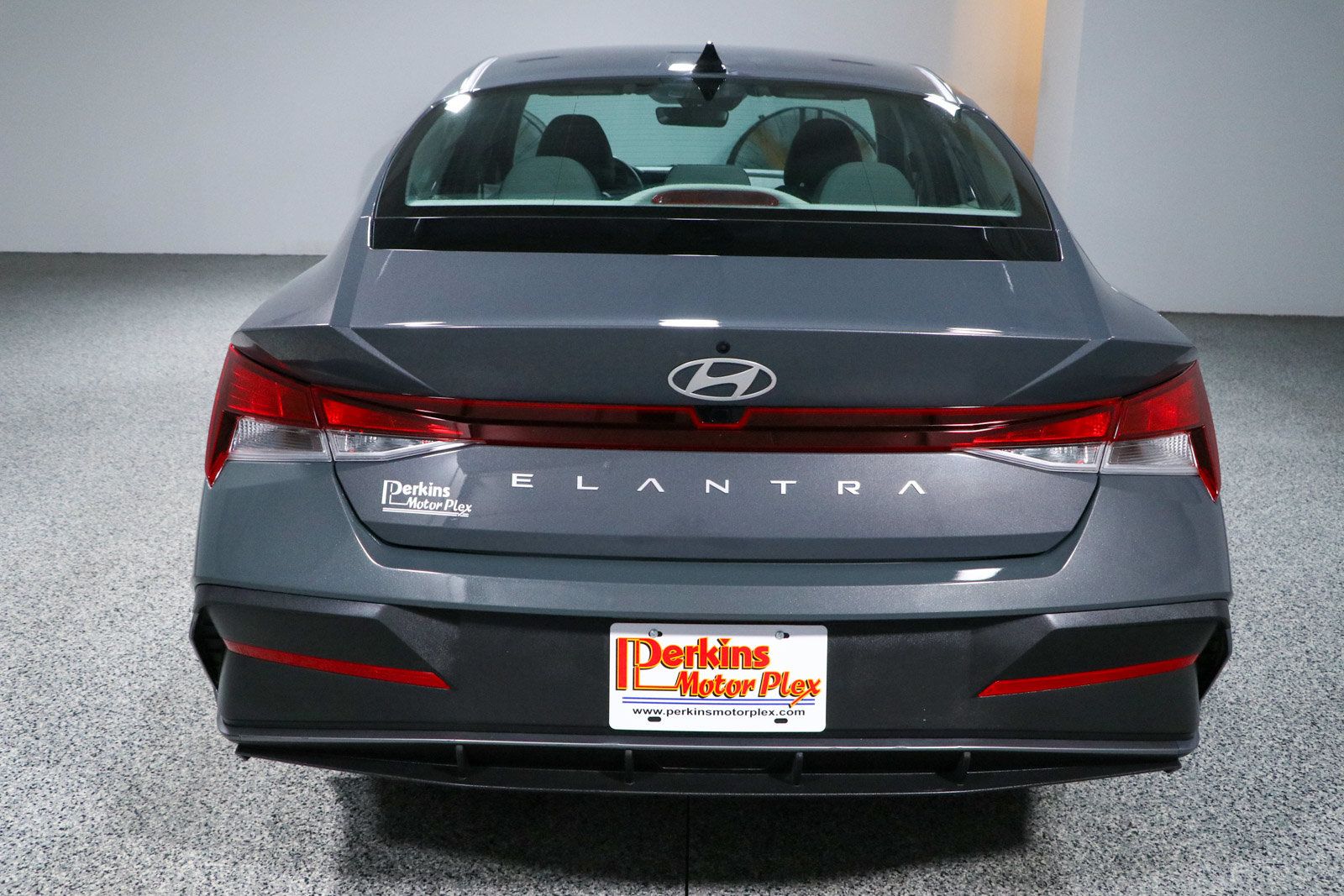 Used 2024 Hyundai Elantra SEL FWD image 8