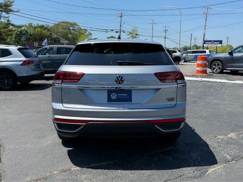 Certified 2023 Volkswagen Atlas Cross Sport SE AWD/4WD image 6