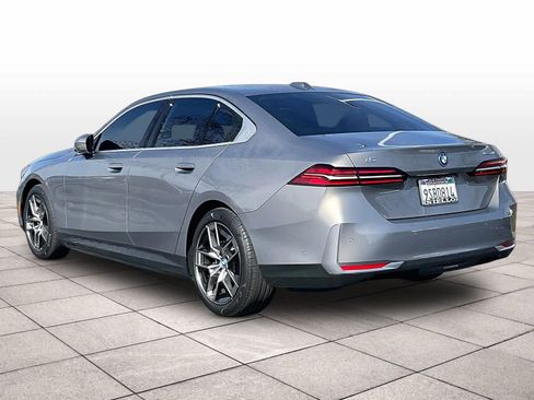 Certified 2025 BMW i5 xDrive40 w/ Premium Package AWD/4WD image 13