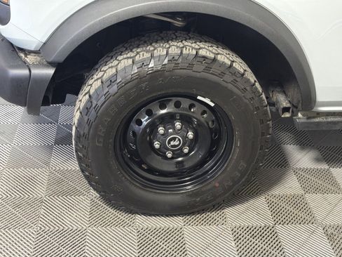 Used 2023 Ford Bronco Black Diamond image 12