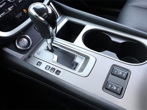 Certified 2024 Nissan Murano SL image 18