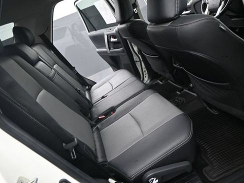 Used 2023 Toyota 4Runner SR5 Premium w/ Moonroof Package AWD/4WD image 32