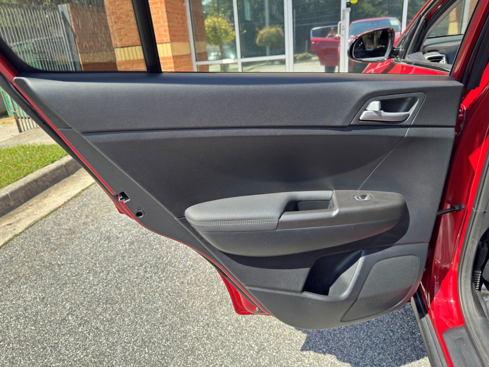 Used 2022 Kia Sportage LX w/ LX FWD Value Edition Package image 35